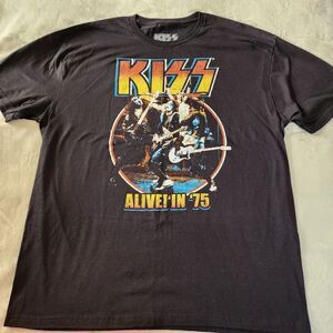 Kiss Alive In 75 Black Tshirt With Graphics NWT Size XL